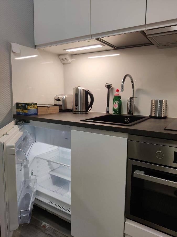 Alexi Apartments - Newly Renovated Apt In The Heart Of The City Near To Railway Station And Nokia Arena Tampere Extérieur photo