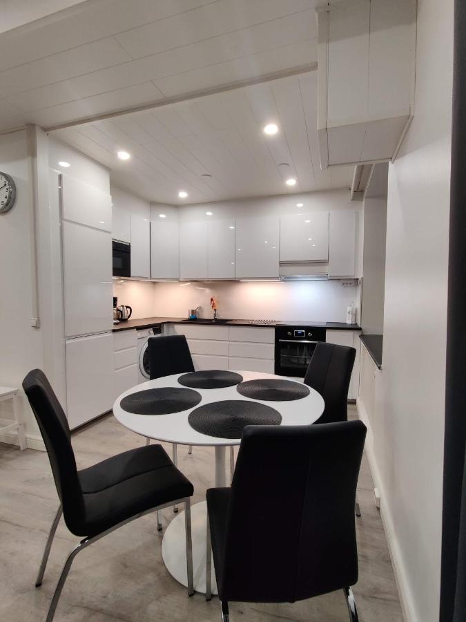 Alexi Apartments - Newly Renovated Apt In The Heart Of The City Near To Railway Station And Nokia Arena Tampere Extérieur photo